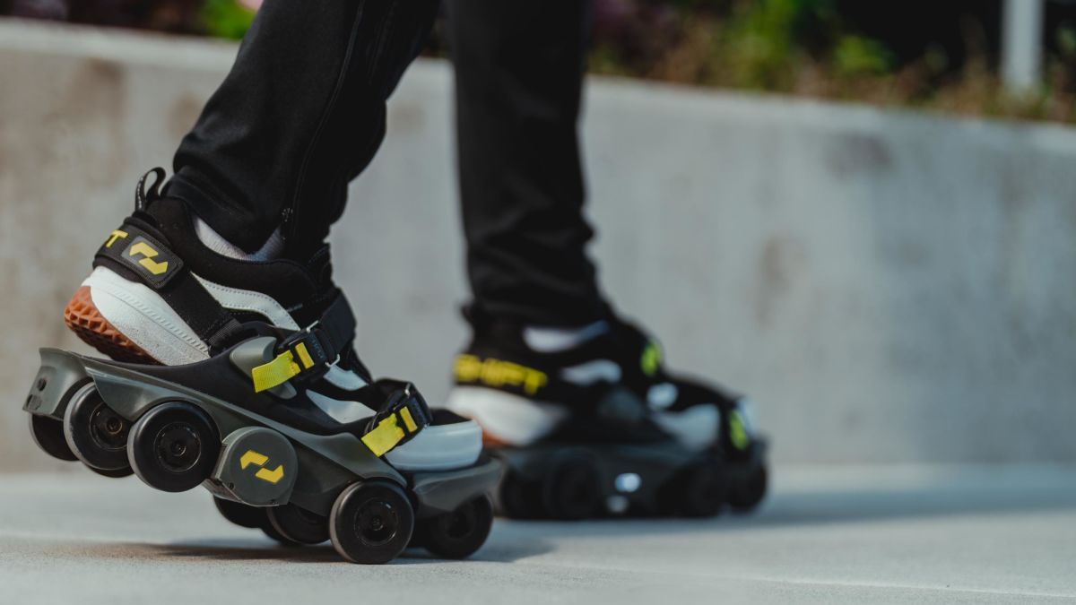 Moonwalkers Electric Skates Shoes